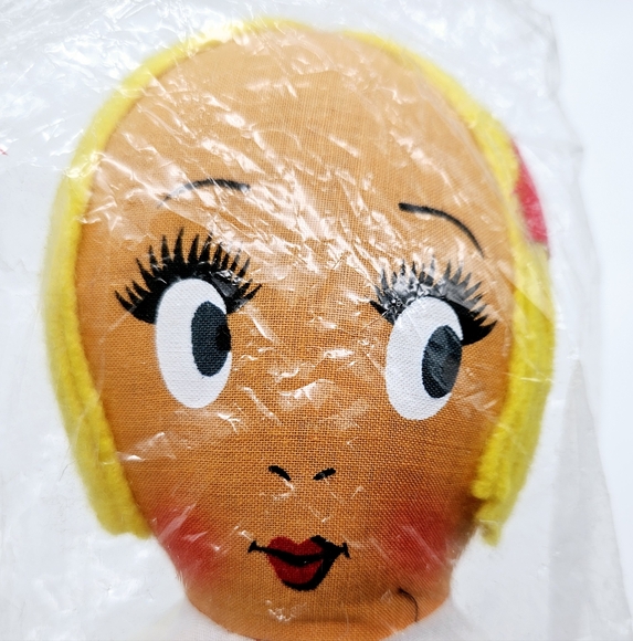VINTAGE | 50's Hilcoa's Goldie advertising doll - Picture 2 of 7